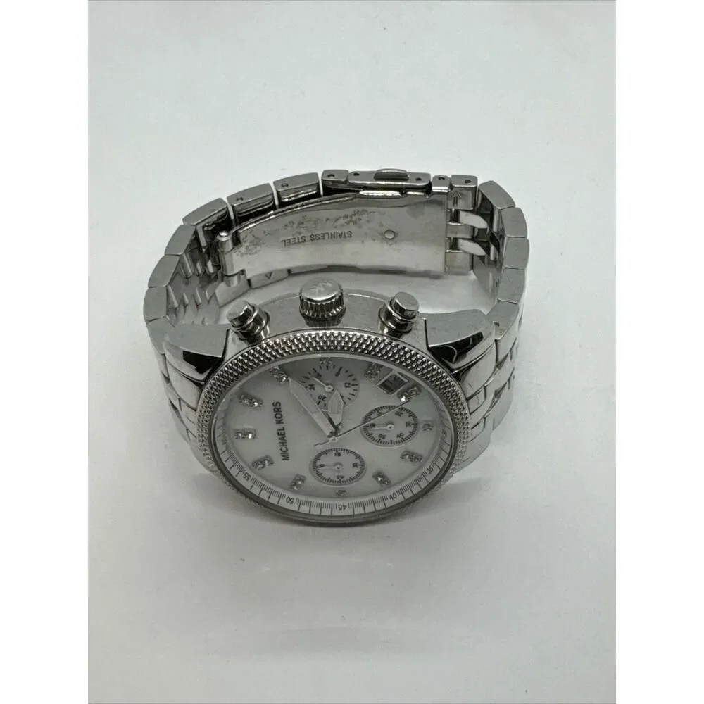 Michael Kors MK5020 Women Silver Stainless Steel Analog Dial Wrist Watch JNA278